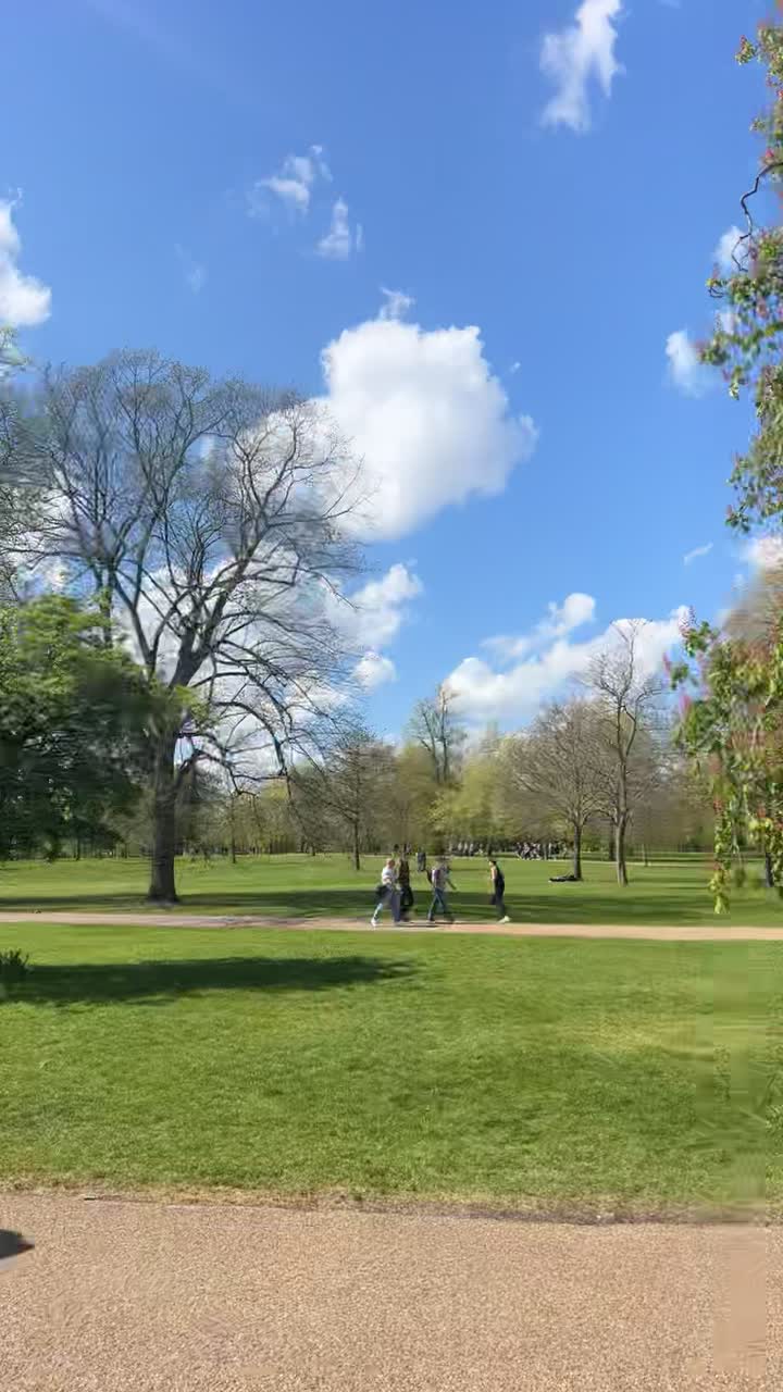 Video review of Kensington Gardens