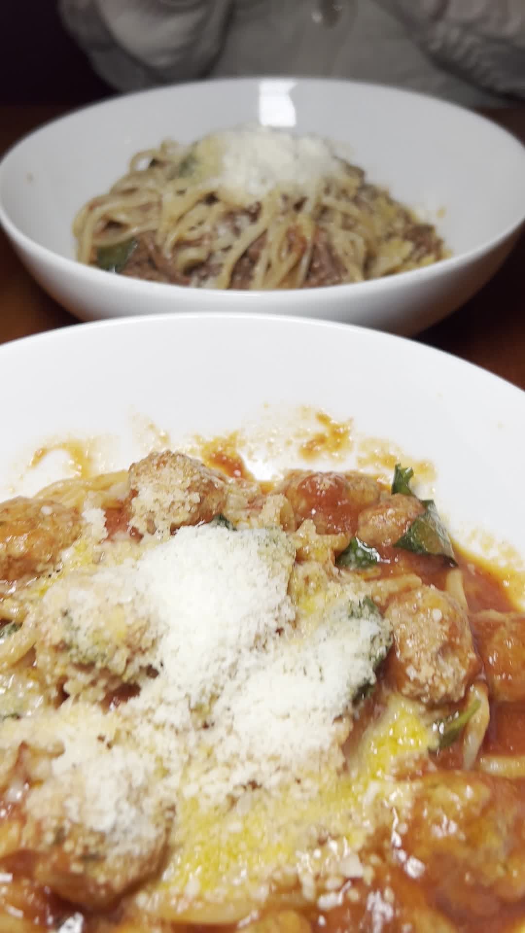 Video review of Tavola