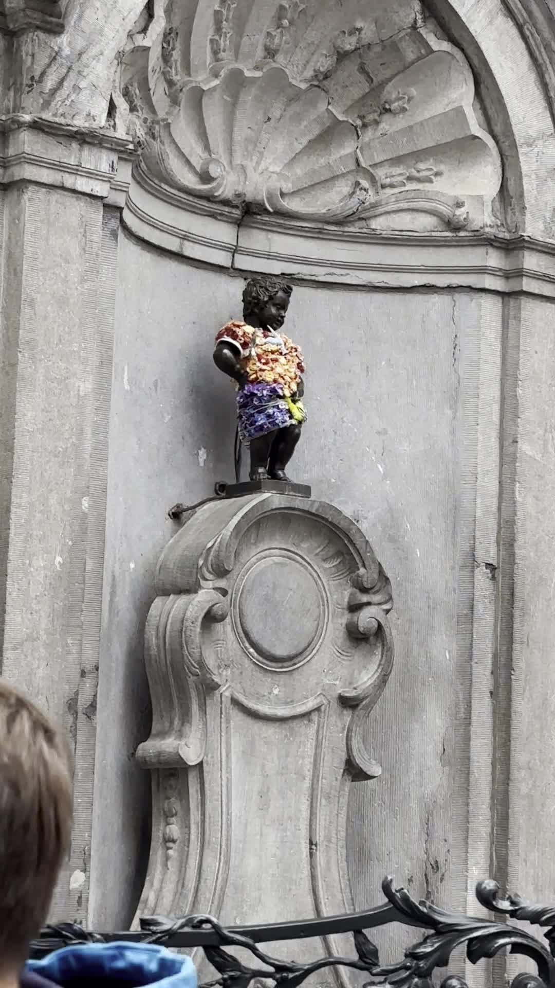 Video review of Manneken Pis