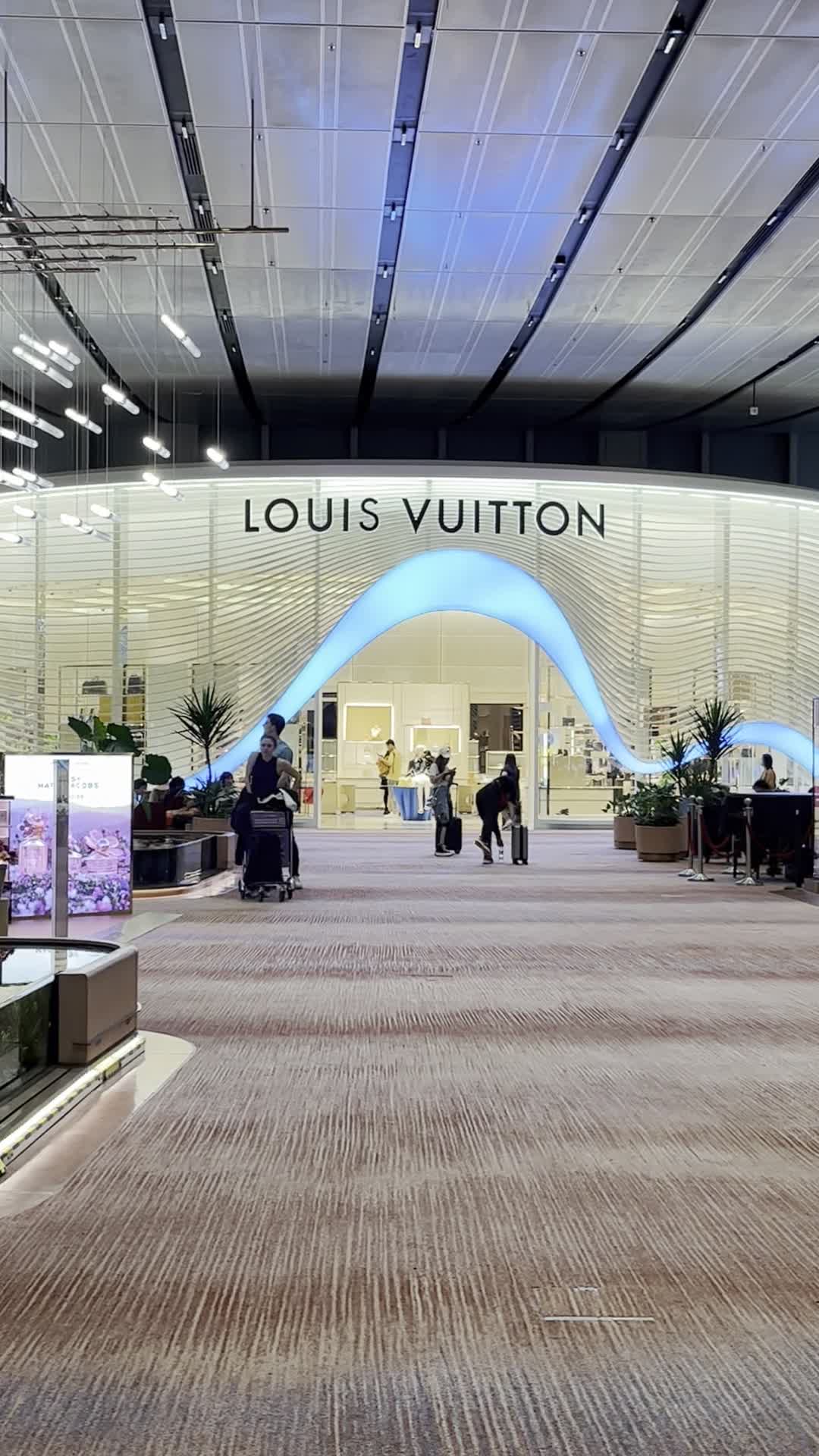 Louis Vuitton Island Maison