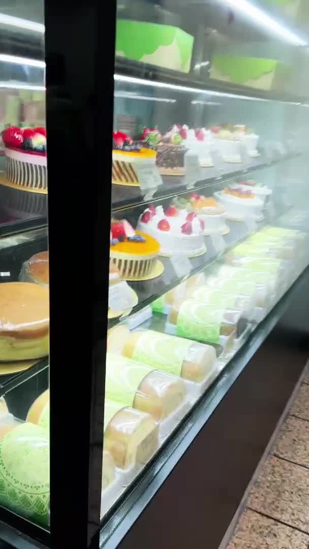 Video review of Fay Da Bakery