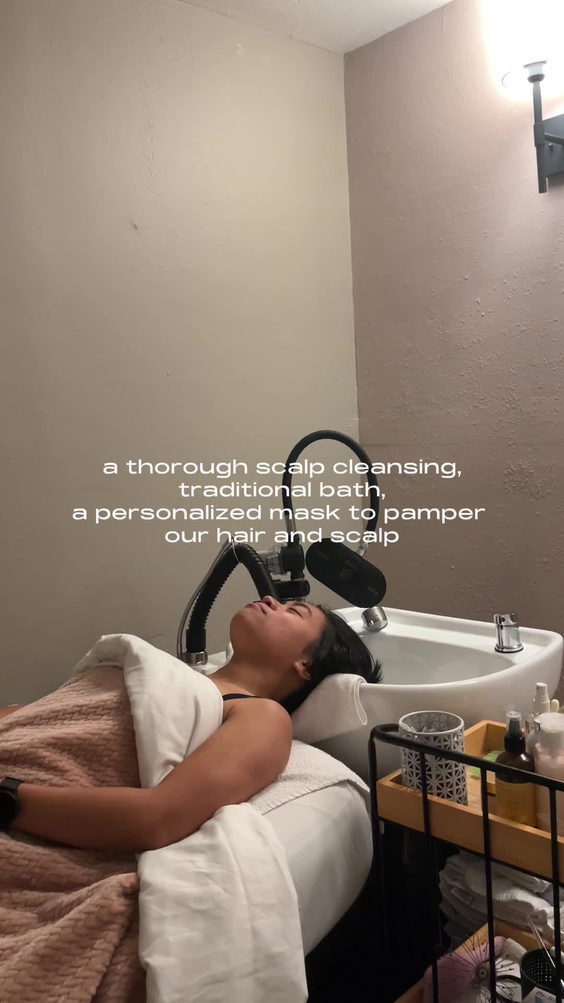 Velvet head spa