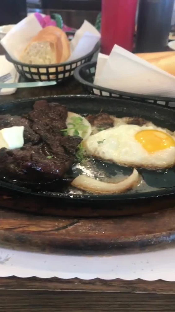 Quán Vỹ Dạ