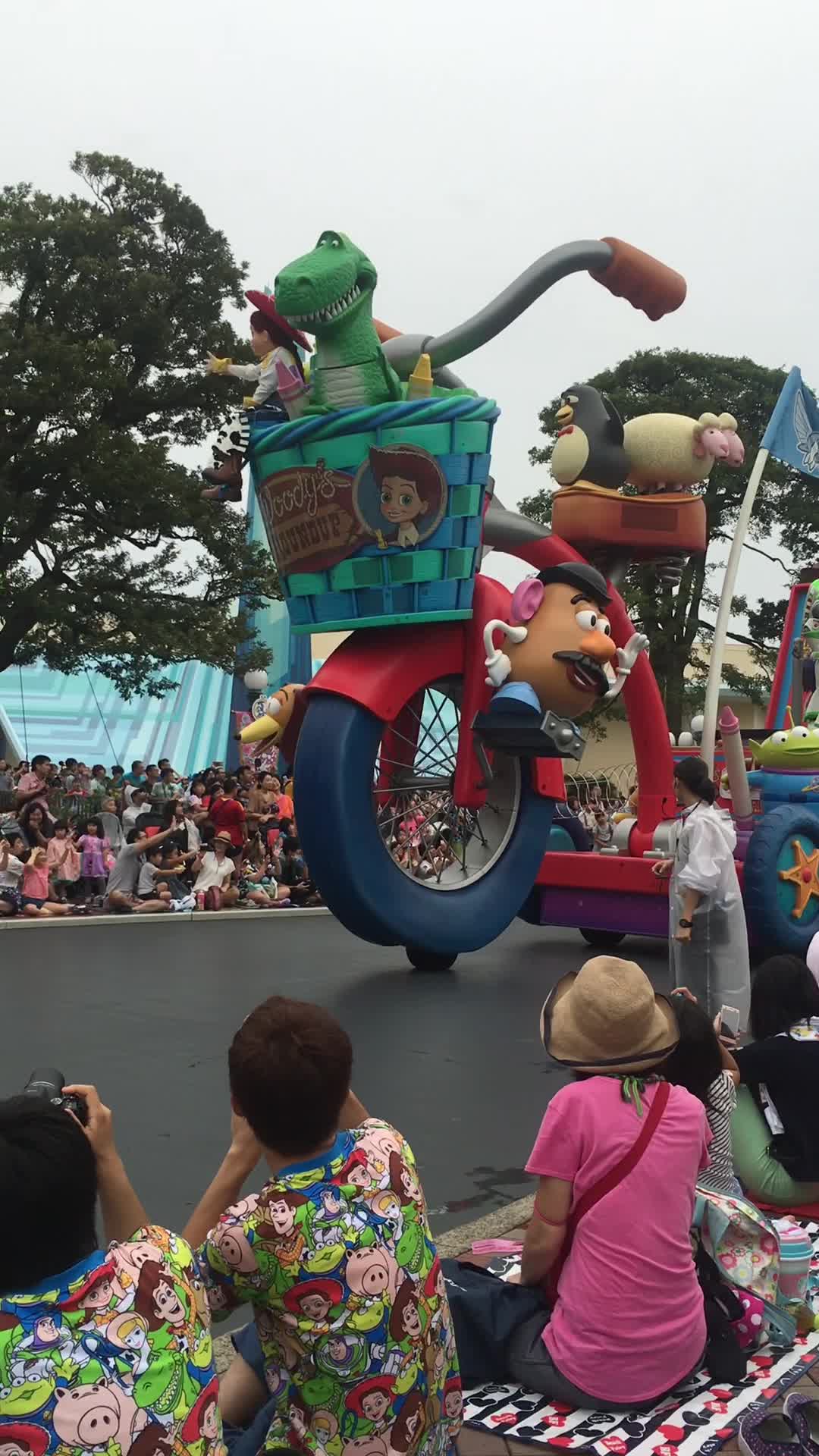 celebrate！tokyo disneyland