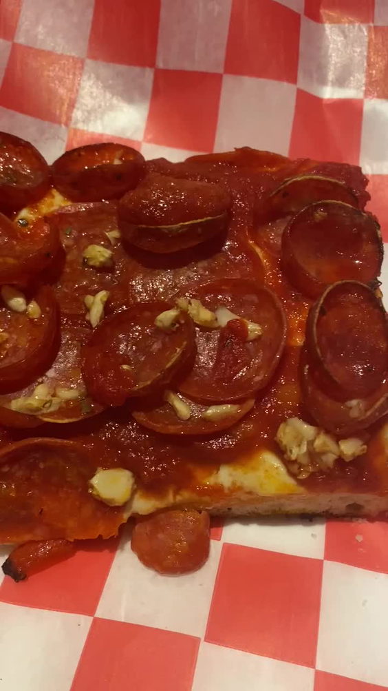 Biggie’s Pizza Jax Beach