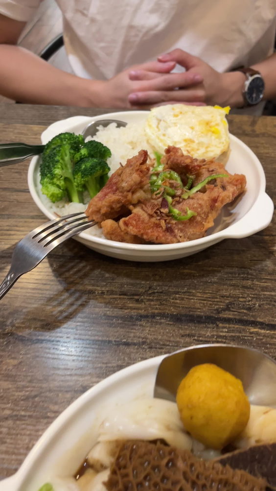 Lucky Cafeteria