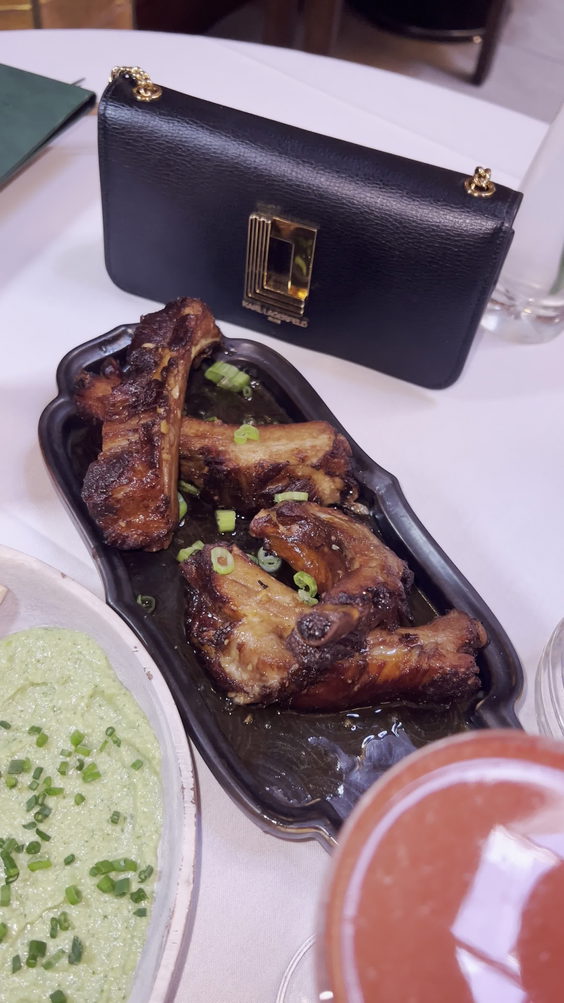 Moli Restaurant