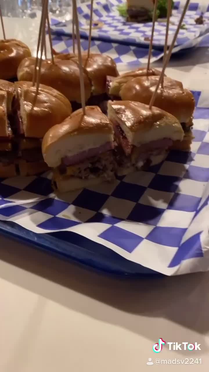 BlueJ's Rockin' Grill