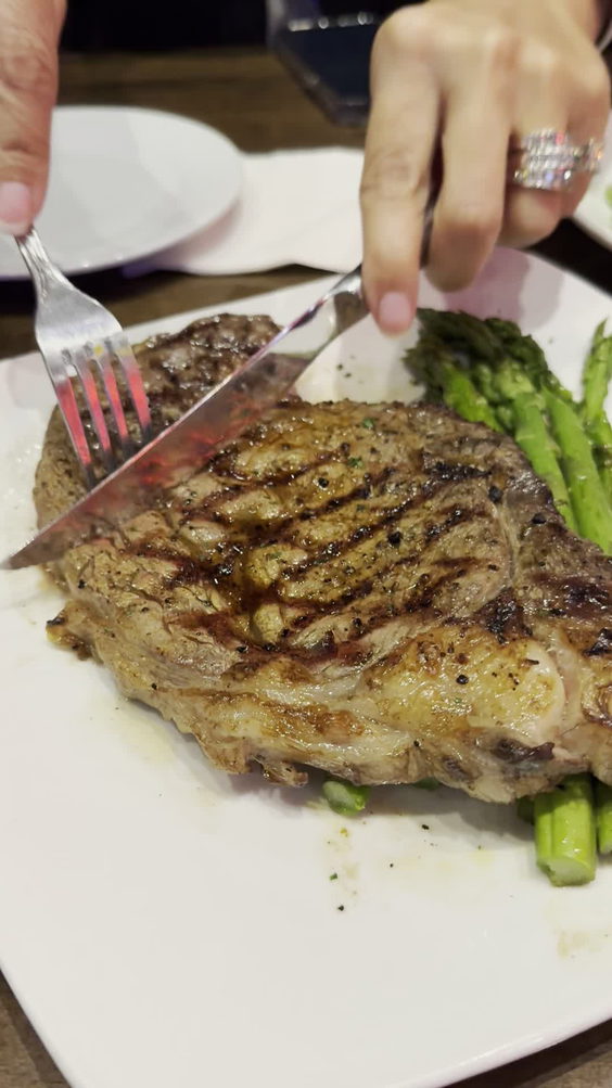 Courtside Grille