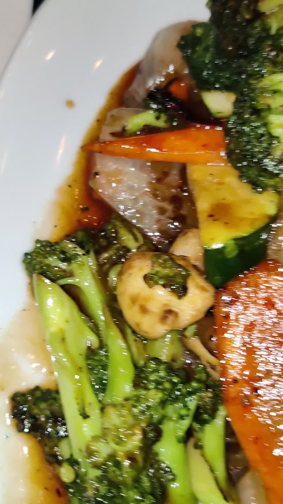 Video review of Yoi Yoi Japanese Steakhouse & Sushi
