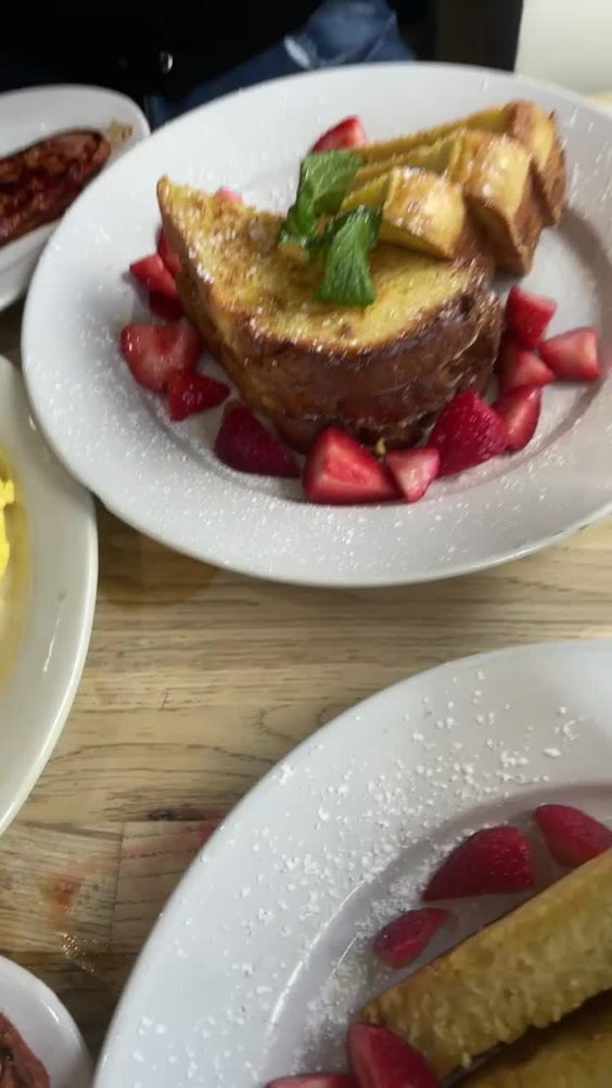 Green Eggs Cafe