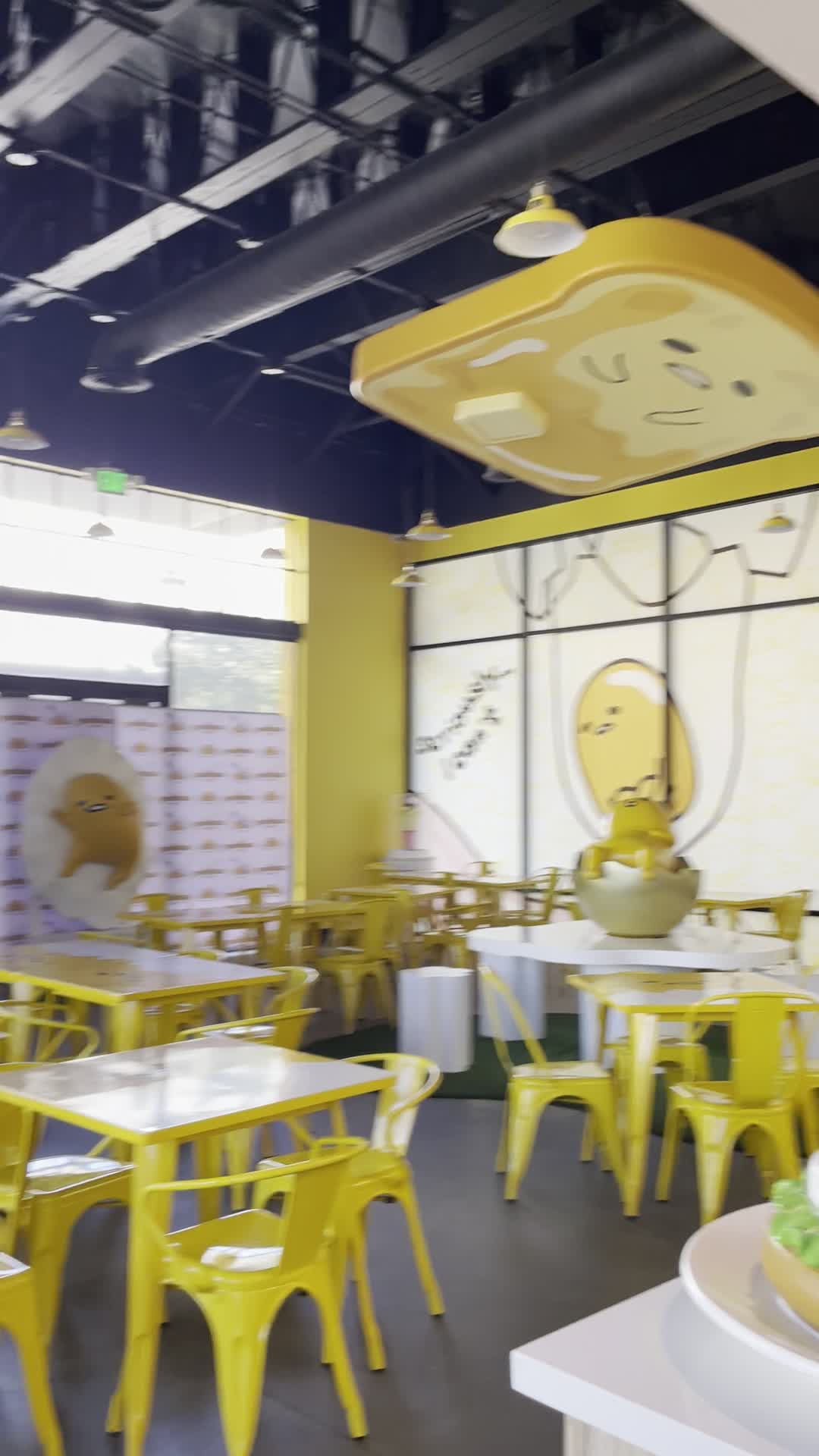 Gudetama Cafe