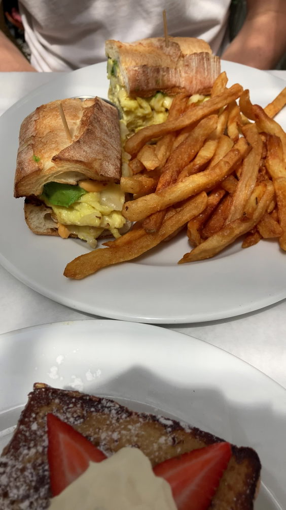 B. Cafe