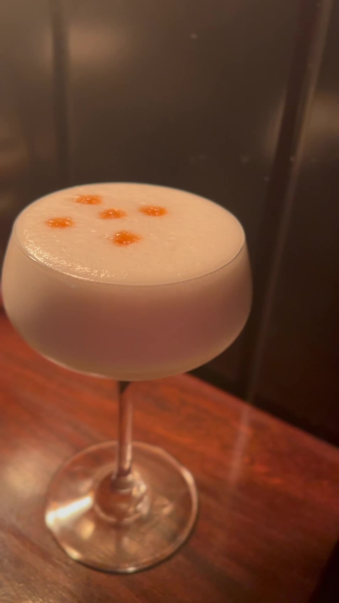 Video review of Petite León