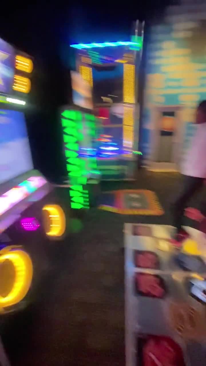 Dave & Buster's