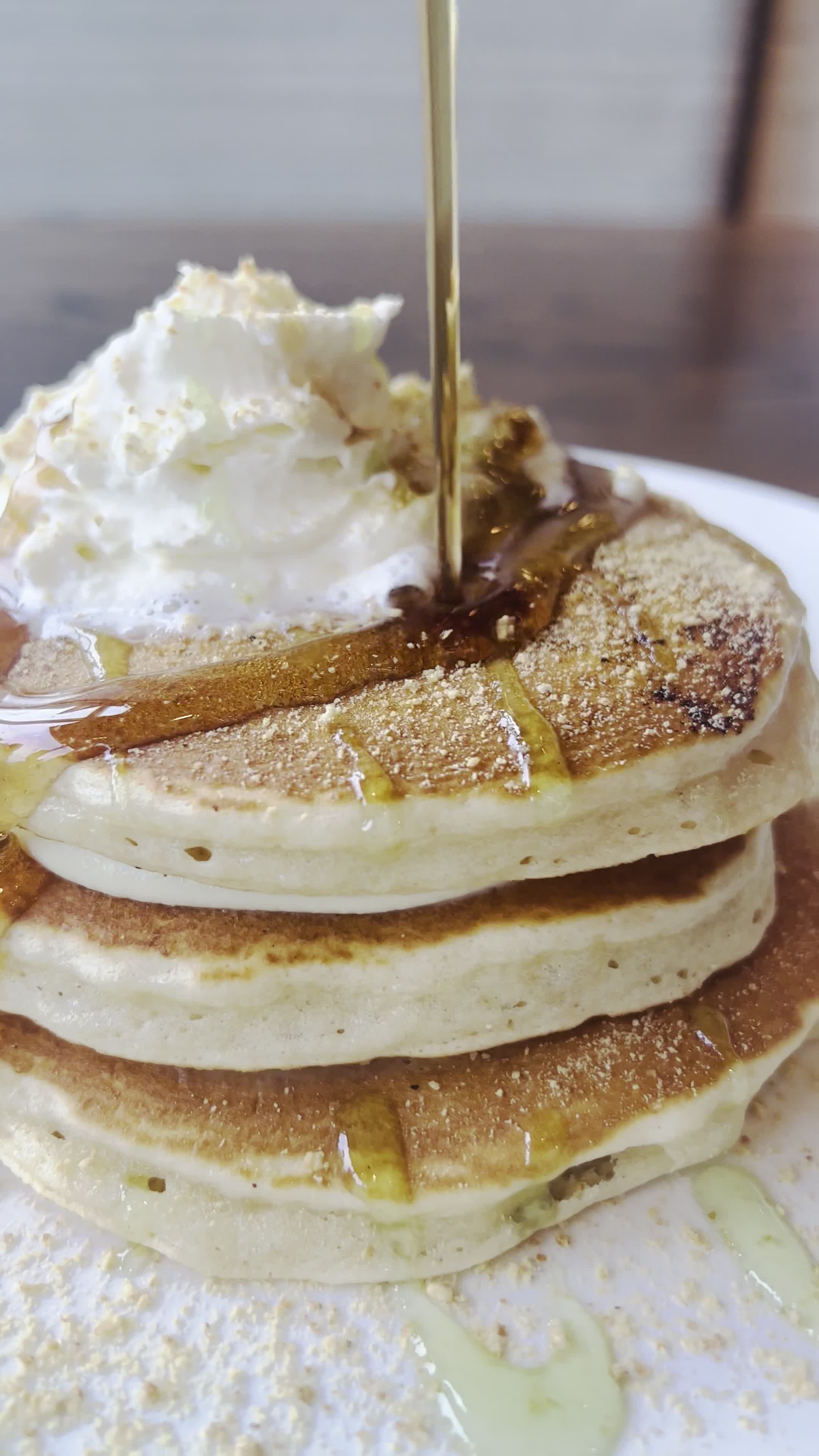 Video review of Another Broken Egg Cafe