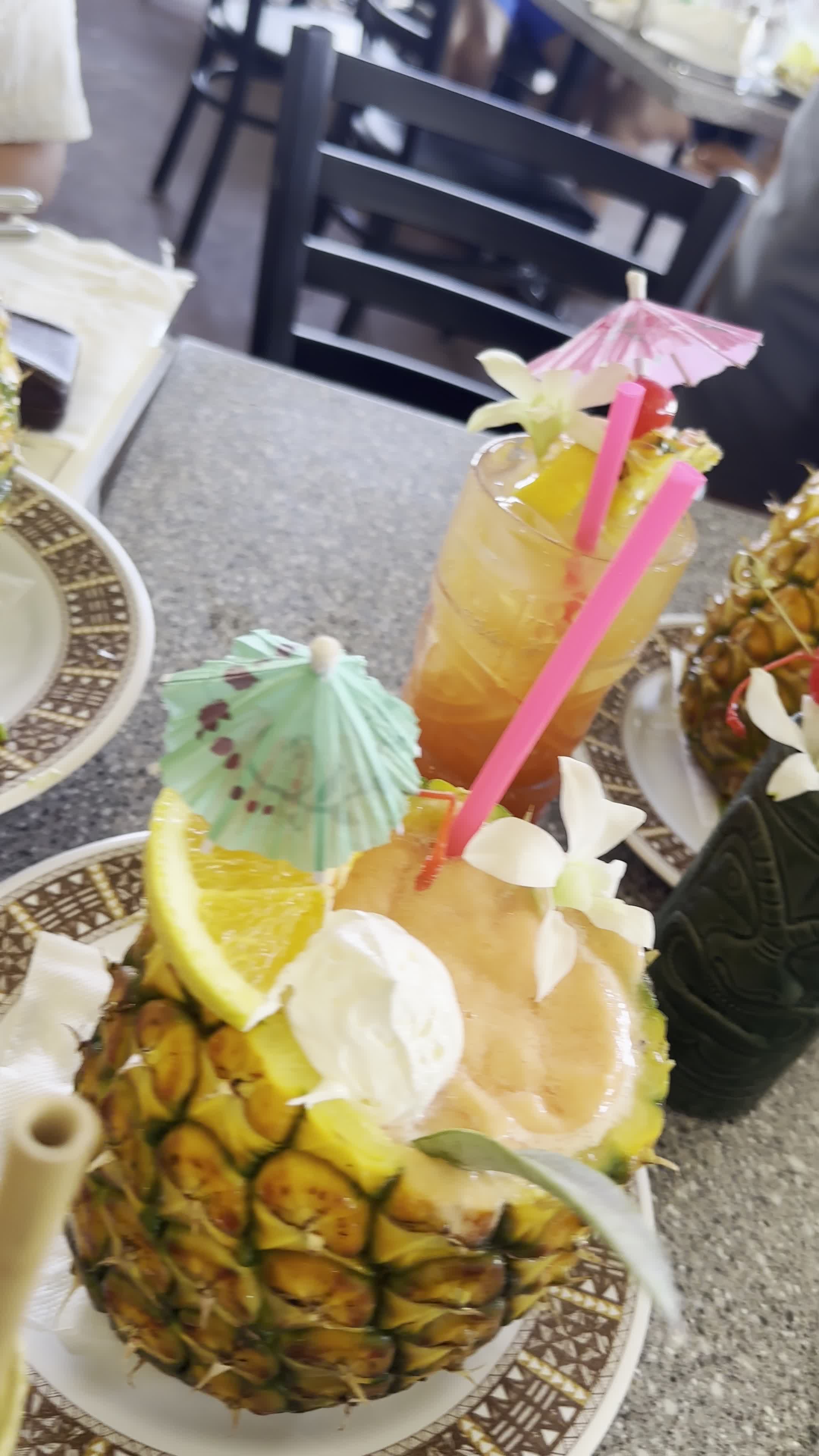 Pineapples Island Fresh Cuisine