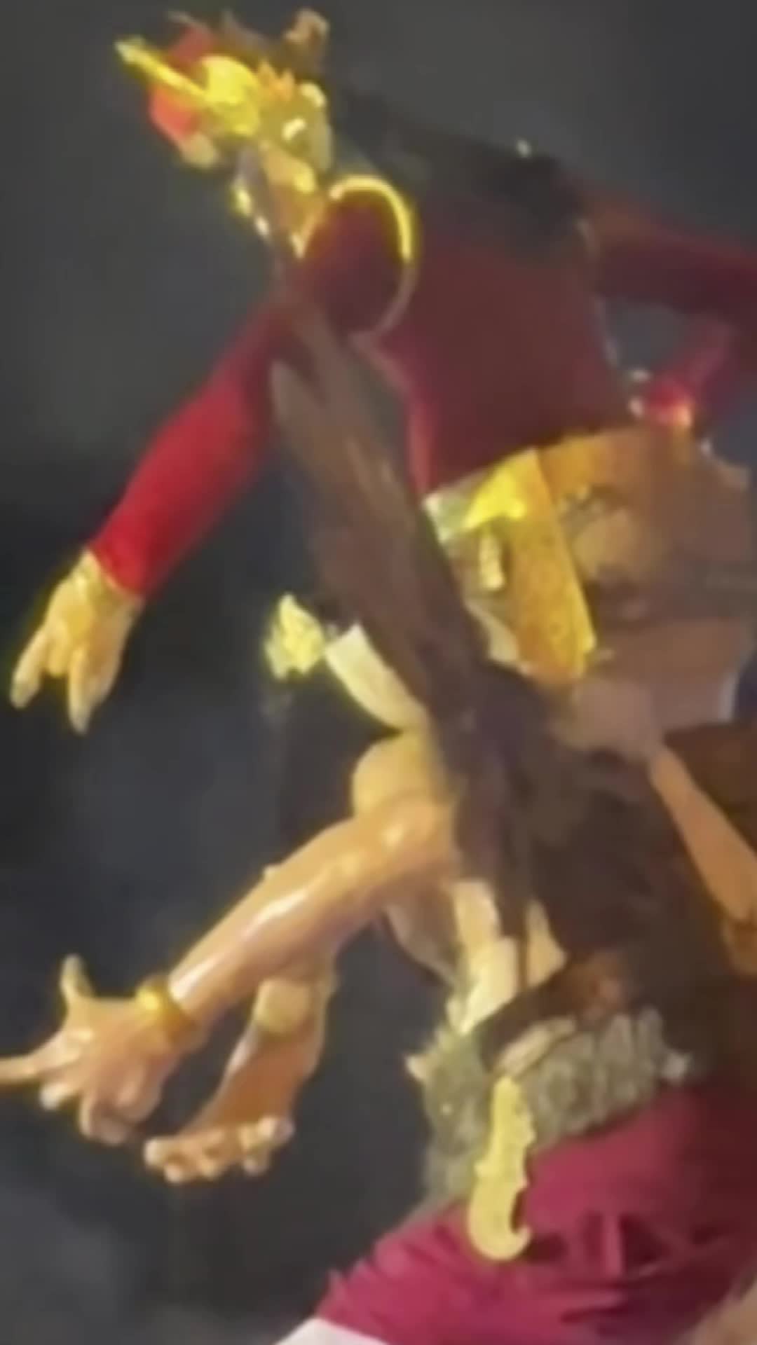 Video review of Kuta Square