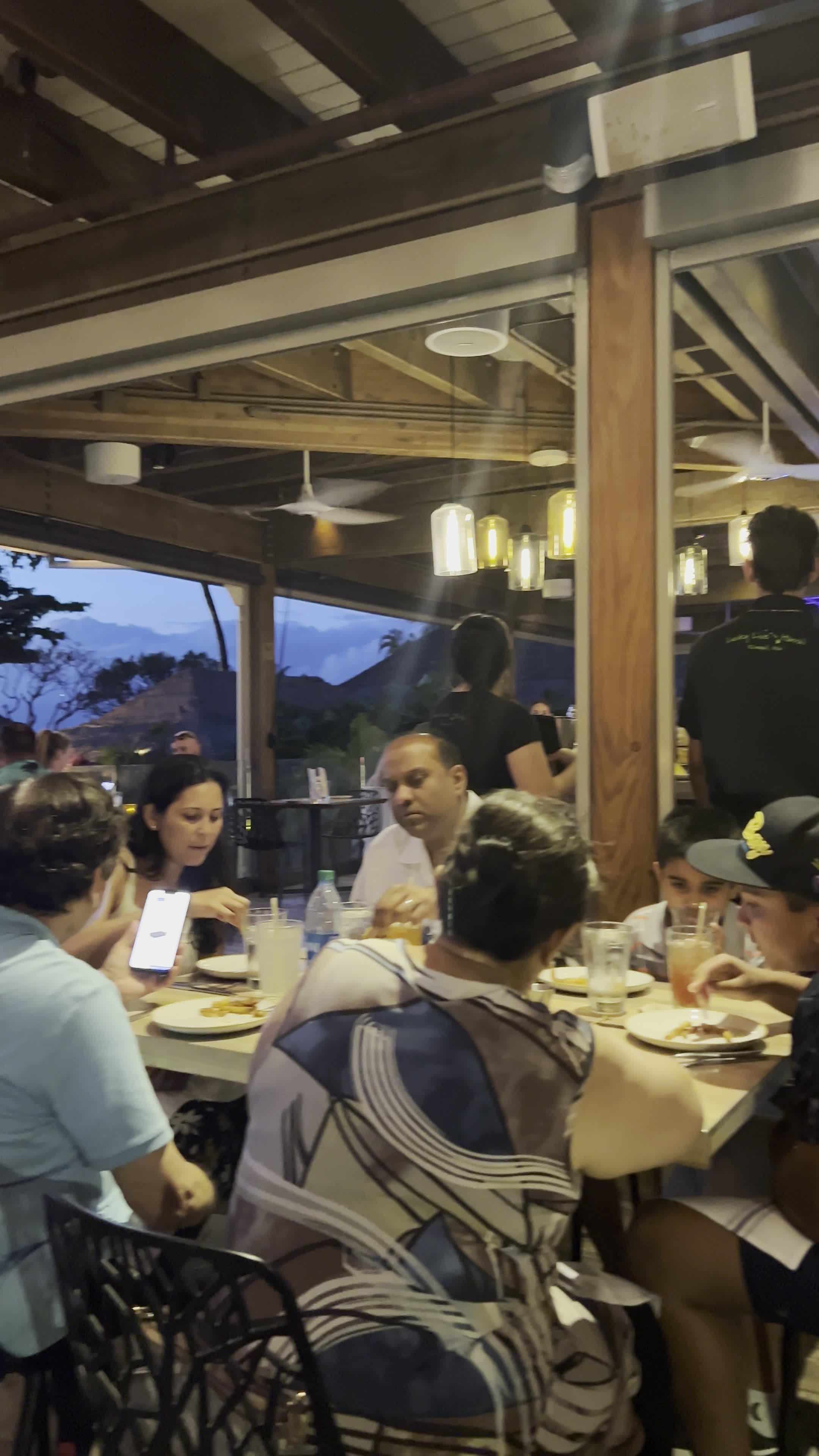 Video review of Monkeypod Kitchen by Merriman