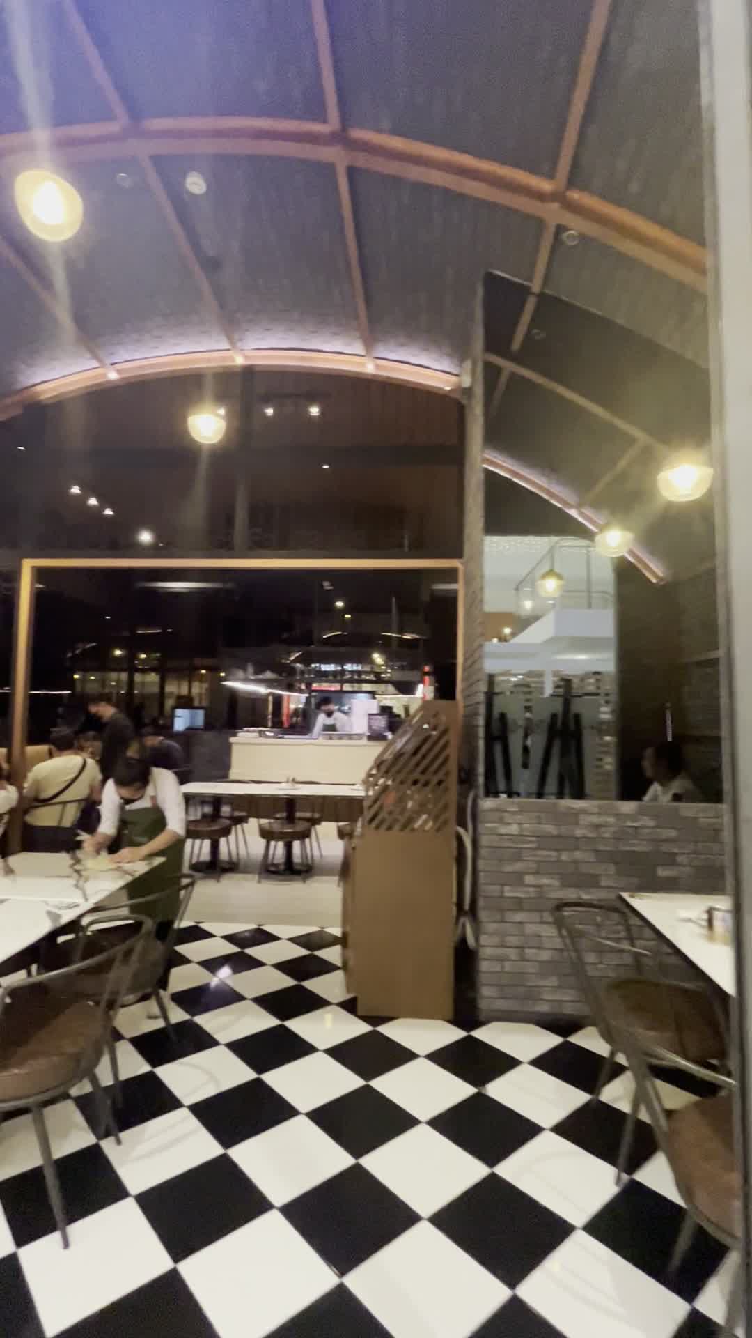 Pound x Flatterie | Ayala Malls Manila Bay