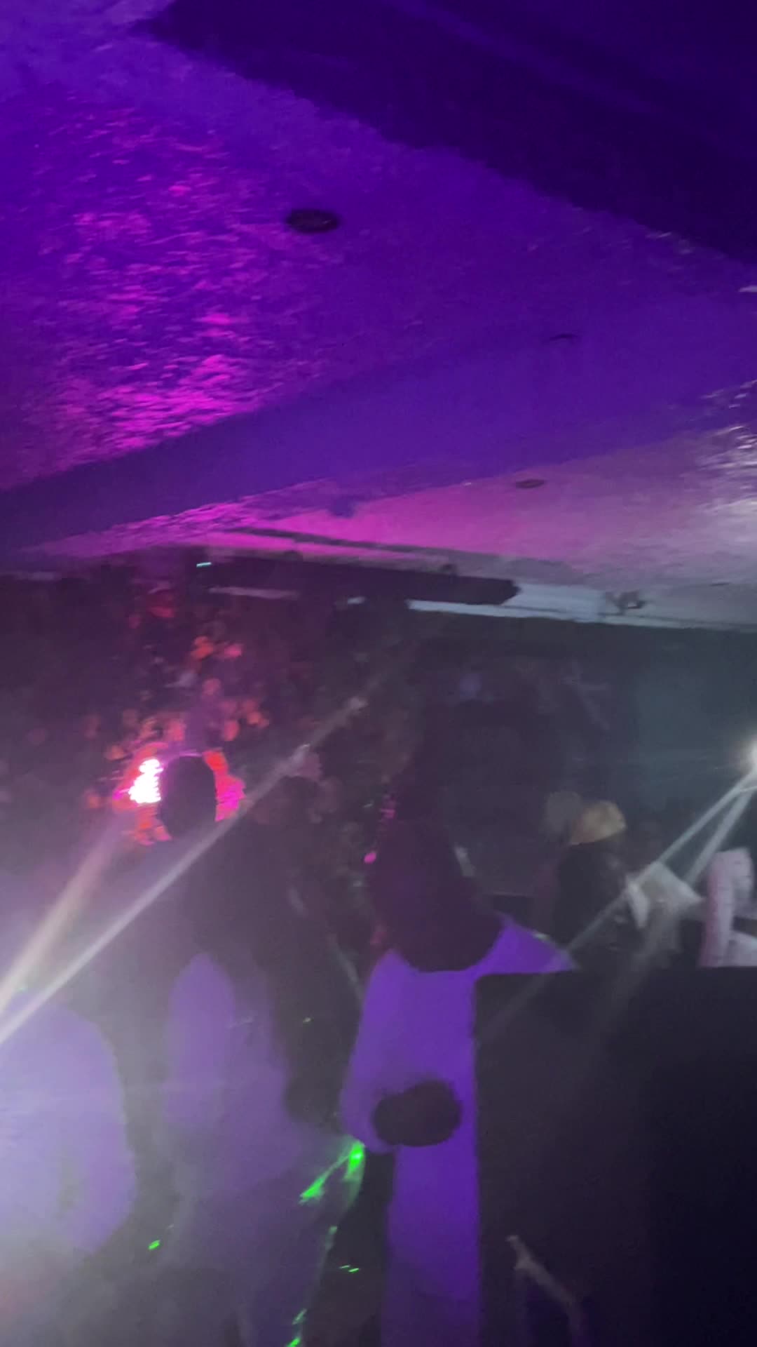 Vibez Bar & Restaurant