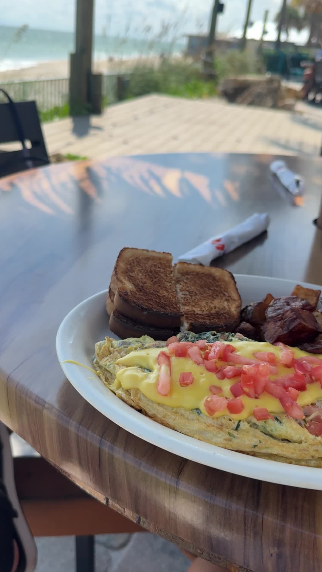Mulligan's Beach House Bar & Grill