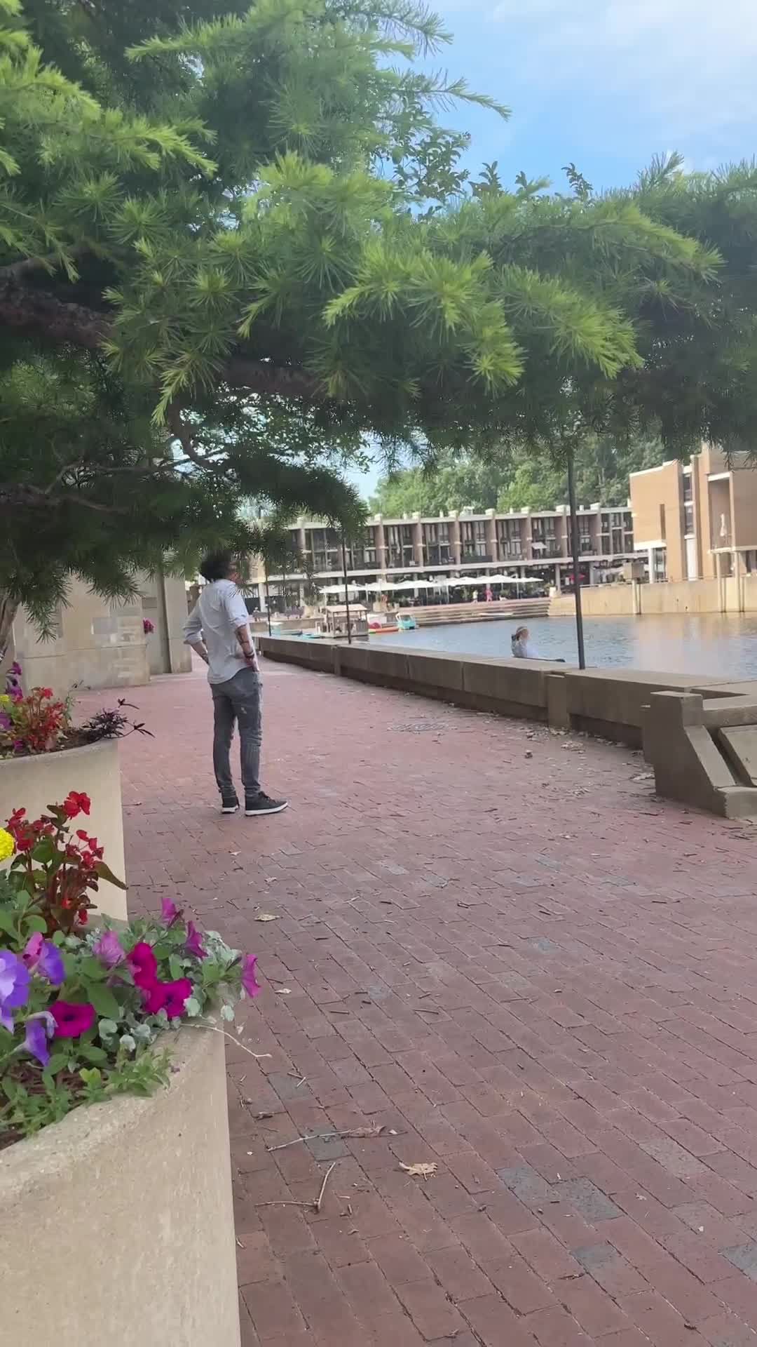 Video review of Kalypso's Sports Tavern