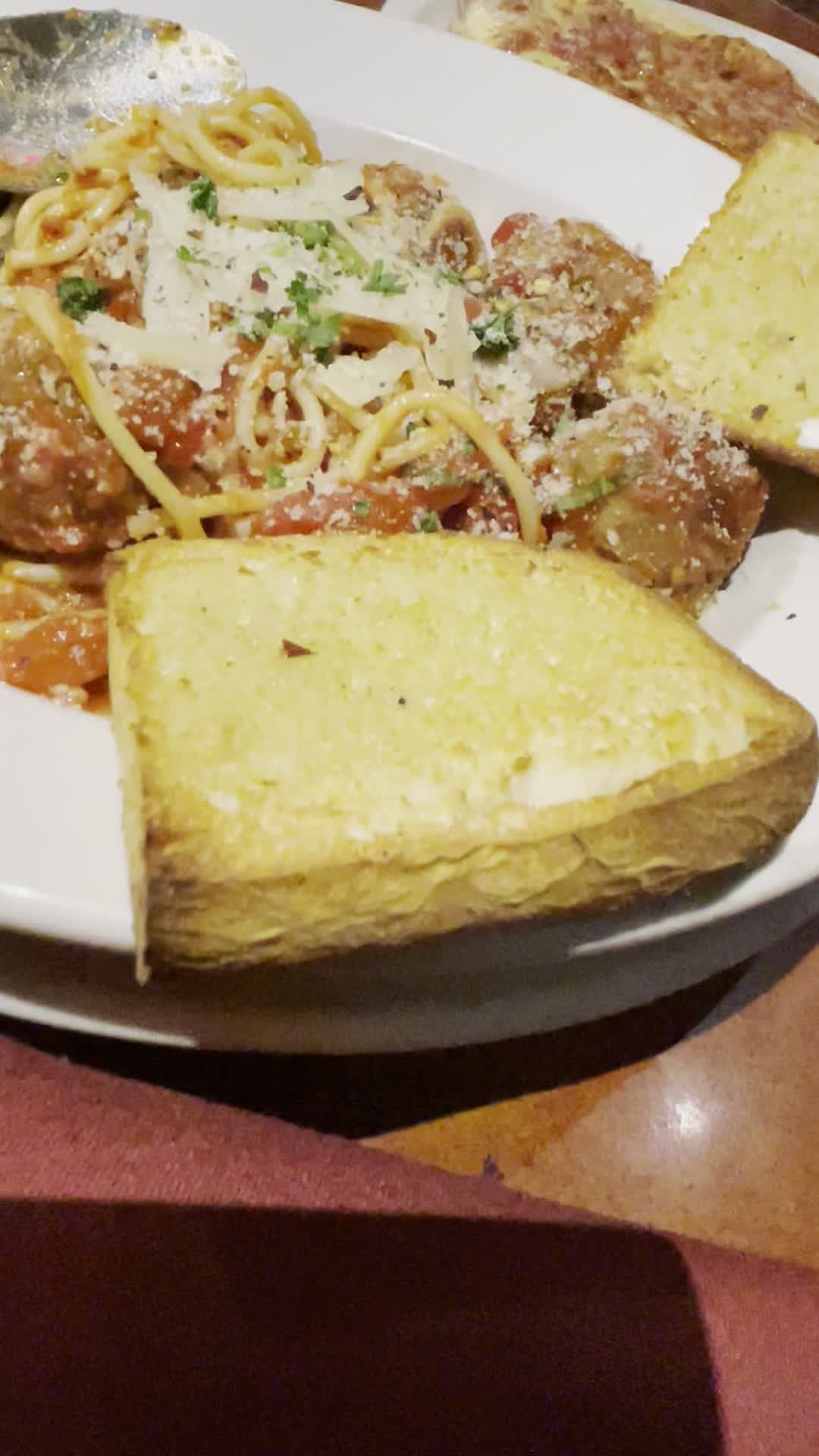 Video review of Pizza Lucé Downtown