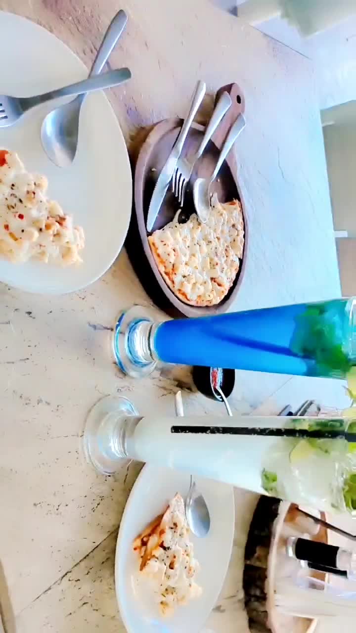 DATE Café & Lounge