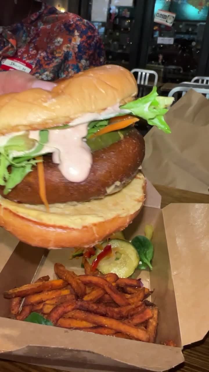 Video review of The Brooklyn Tree