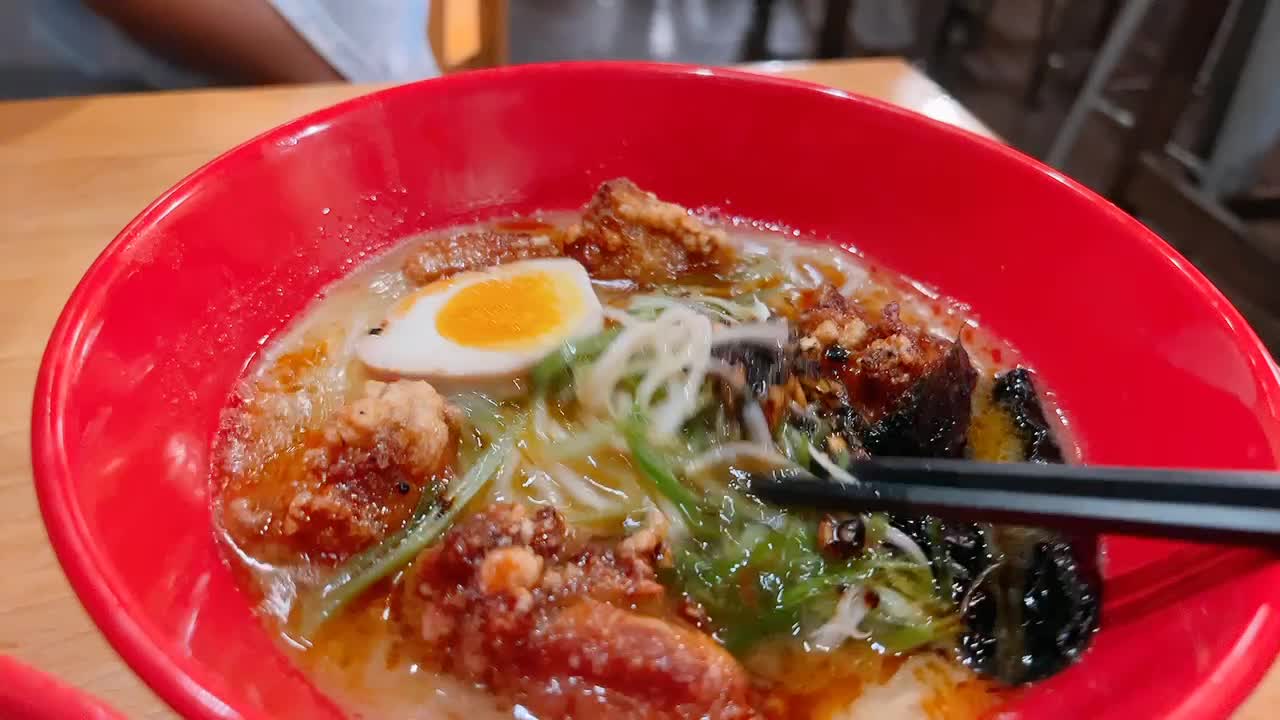 Video review of Totto Ramen