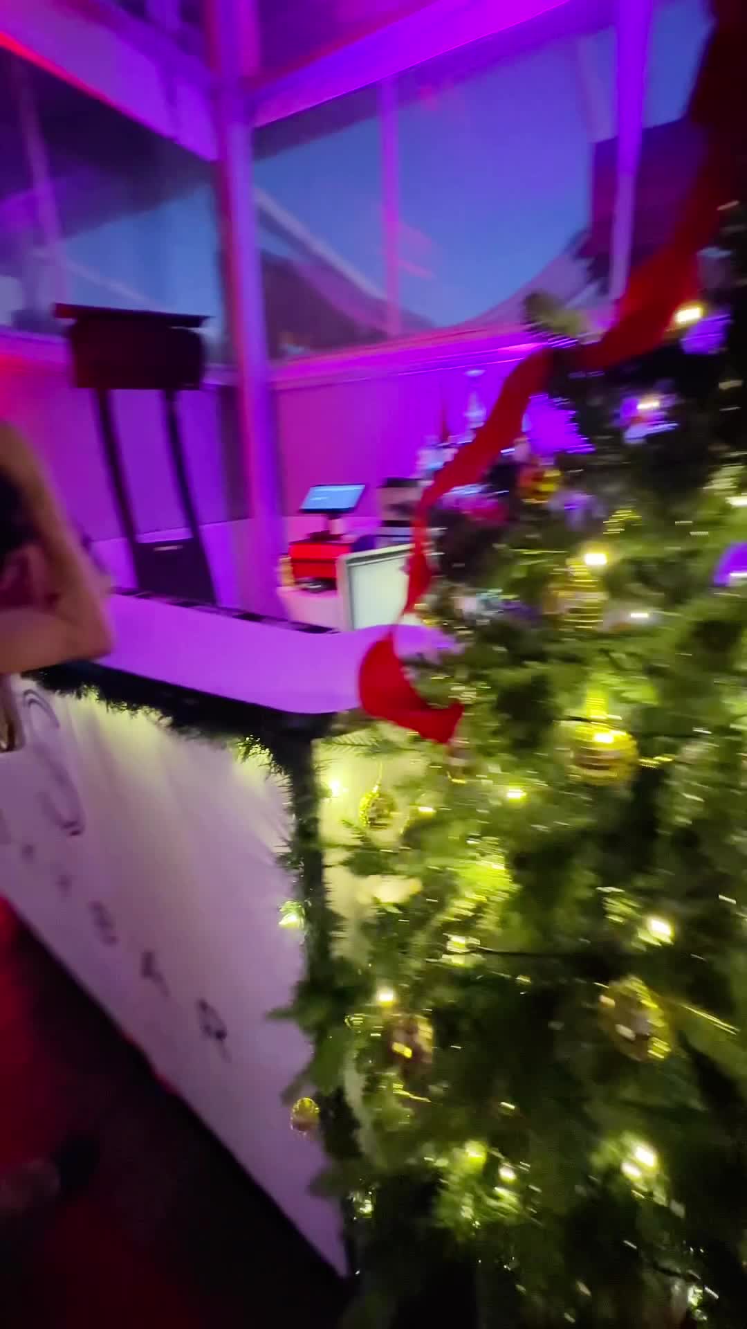 Video review of Skybar