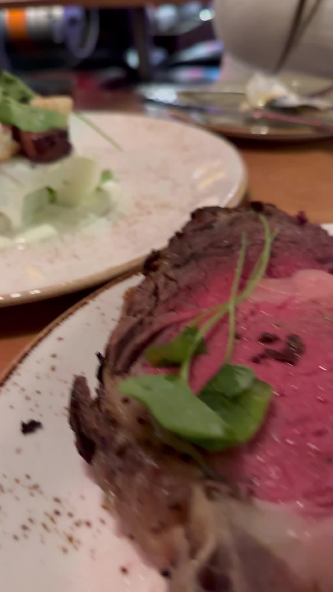 Video review of Gordon Ramsay Pub & Grill