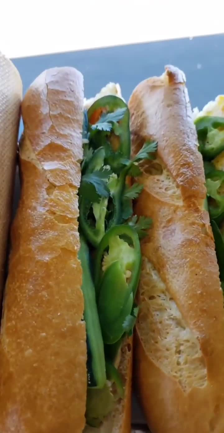 Thh Coffee And Sandwiches