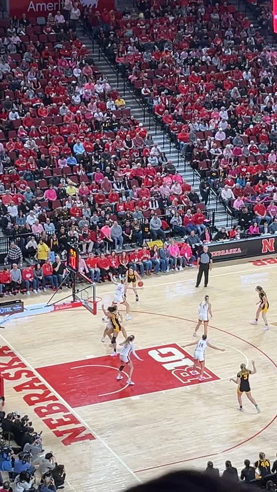 Pinnacle Bank Arena