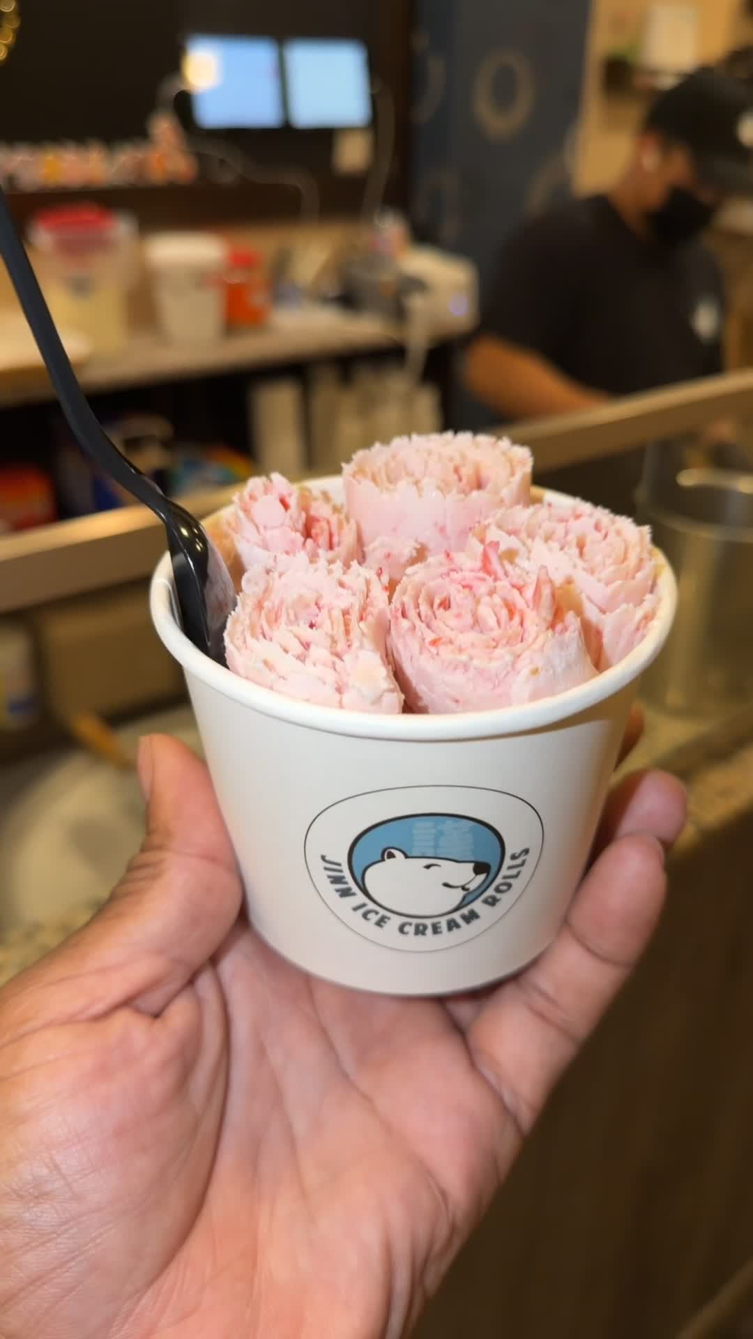Video review of Jinn Ice Cream Rolls