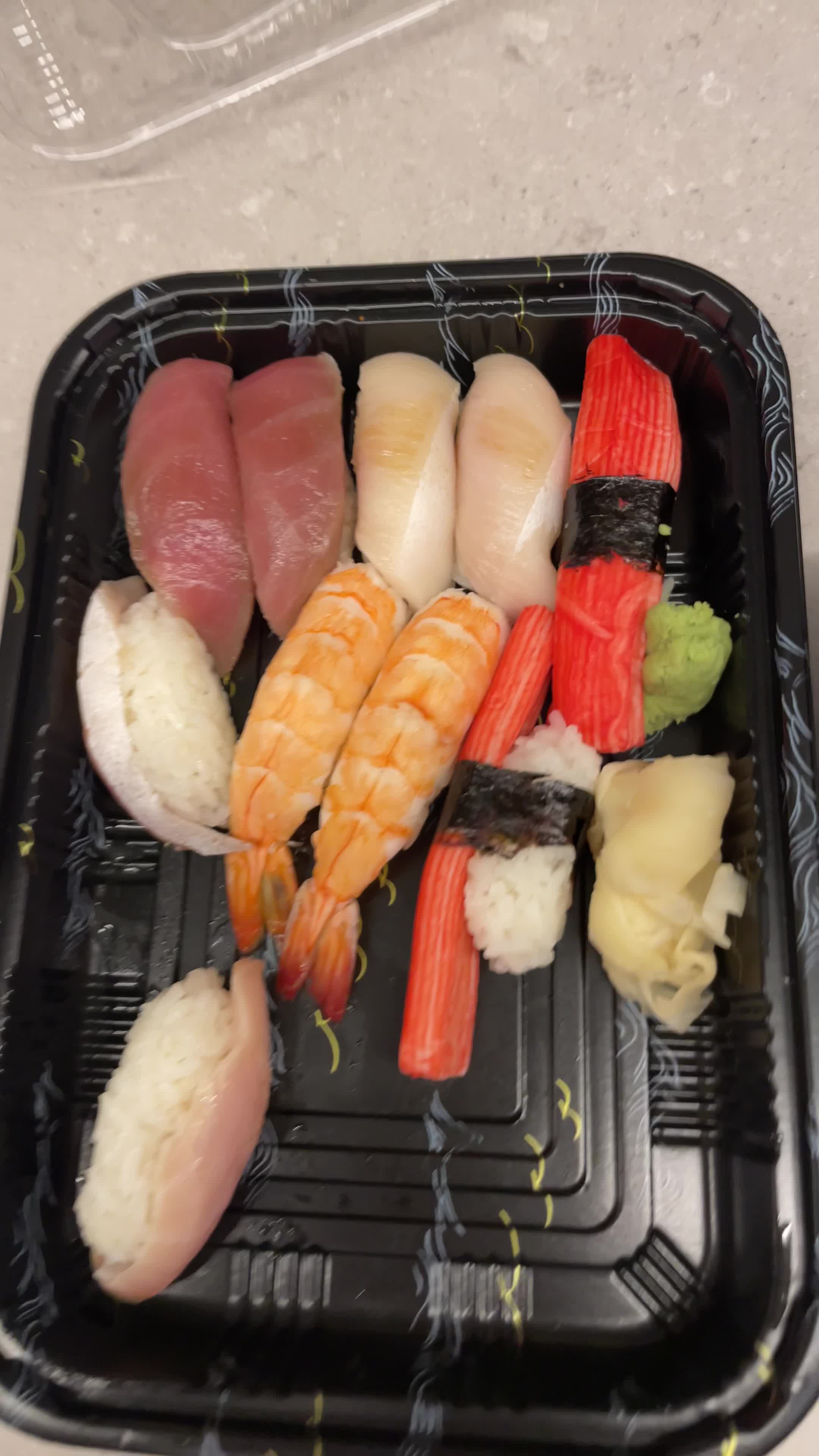 Akeno Sushi Bar and Thai Alexandria