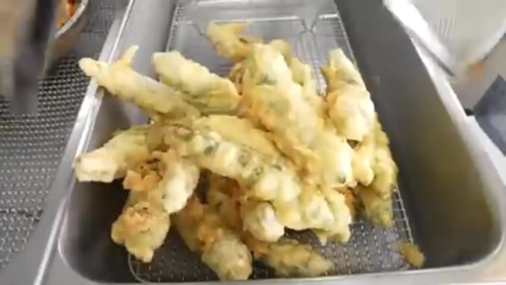 Chicken Creek Hotel and Cabins