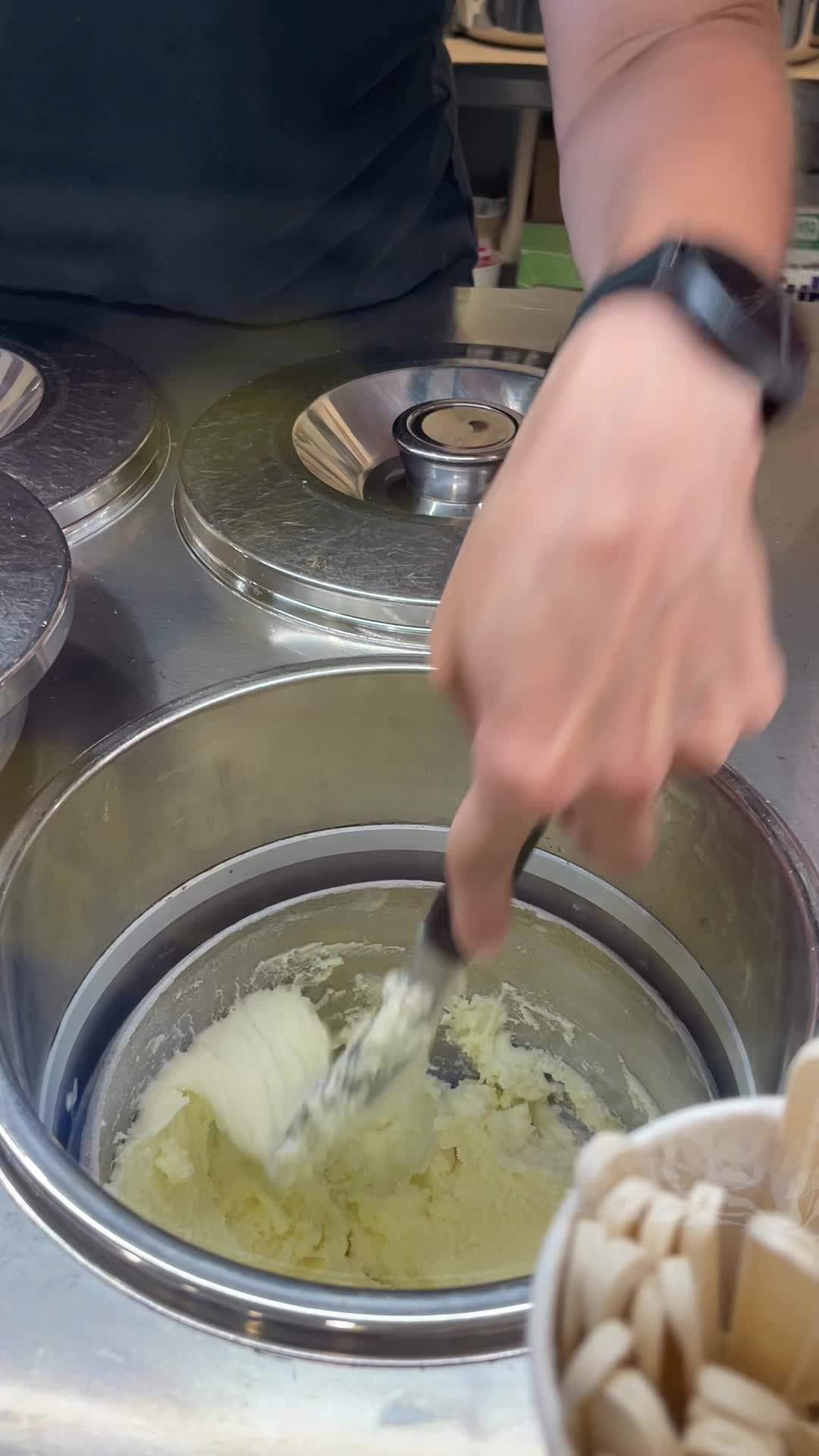 Video review of Raki