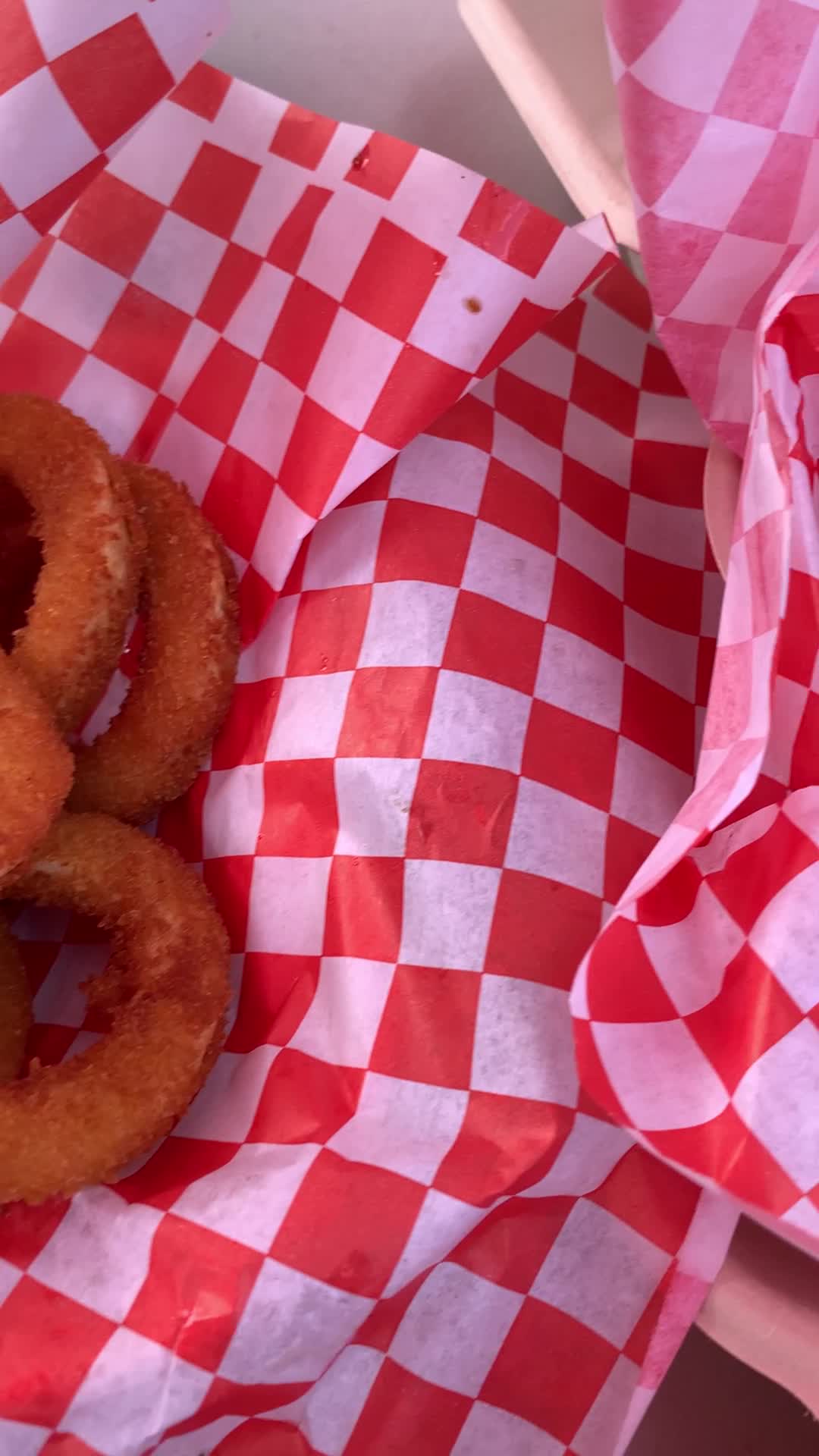 Melrose Burgers ‘N Fries Glatt Kosher Grill