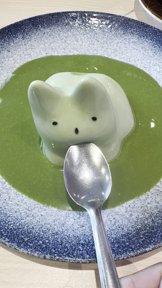 Mo-Mo-Paradise (โม โม พาราไดซ์) モーモーパラダイス
