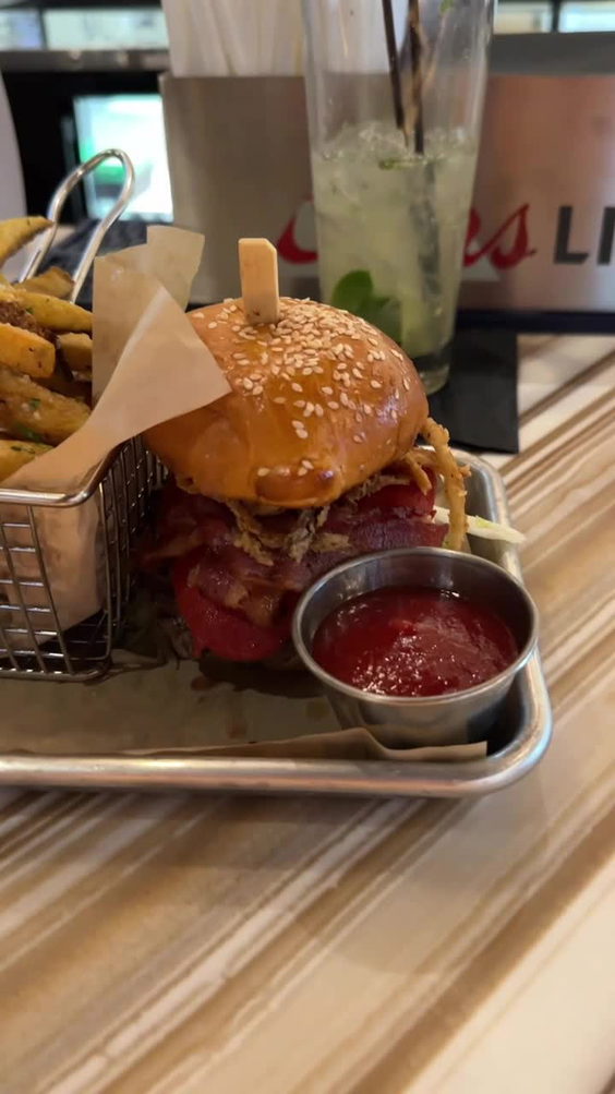 5280 Burger Bar & Creamery