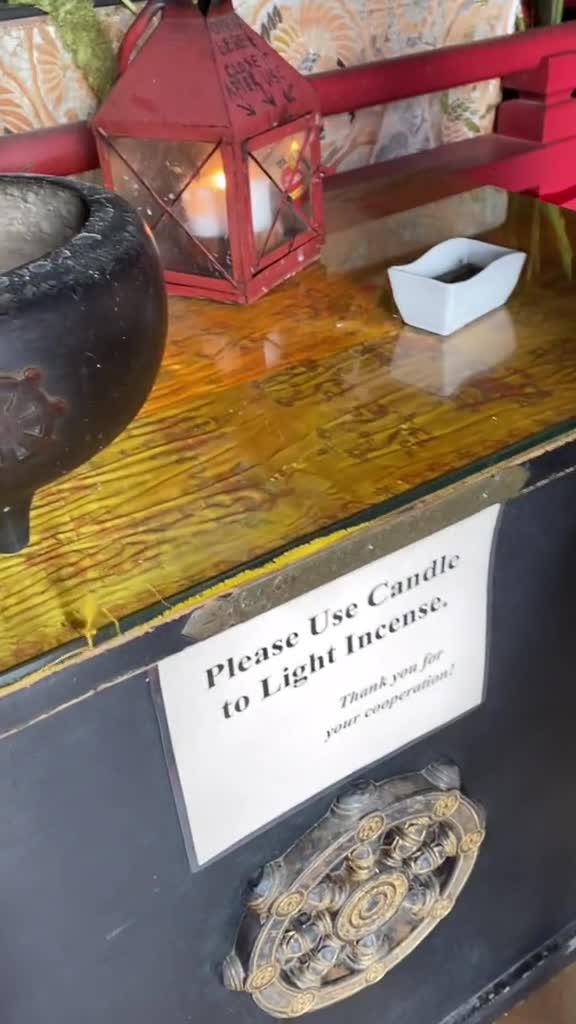 Video review of Byodo-In Temple