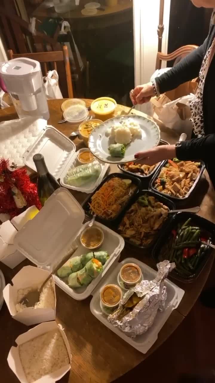 Video review of Royal Thai Restaurant