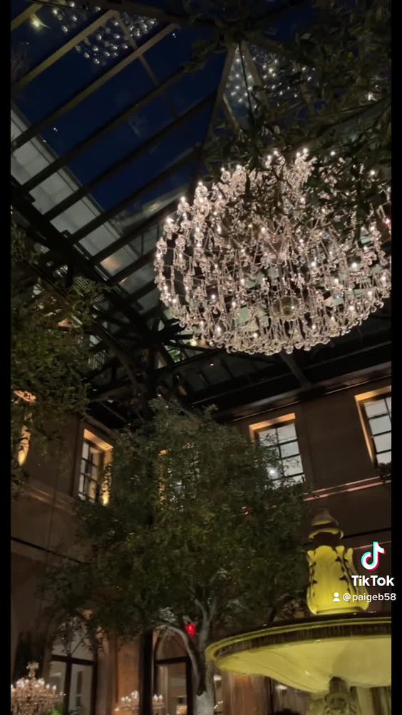 RH Nashville | The Gallery at Green Hills