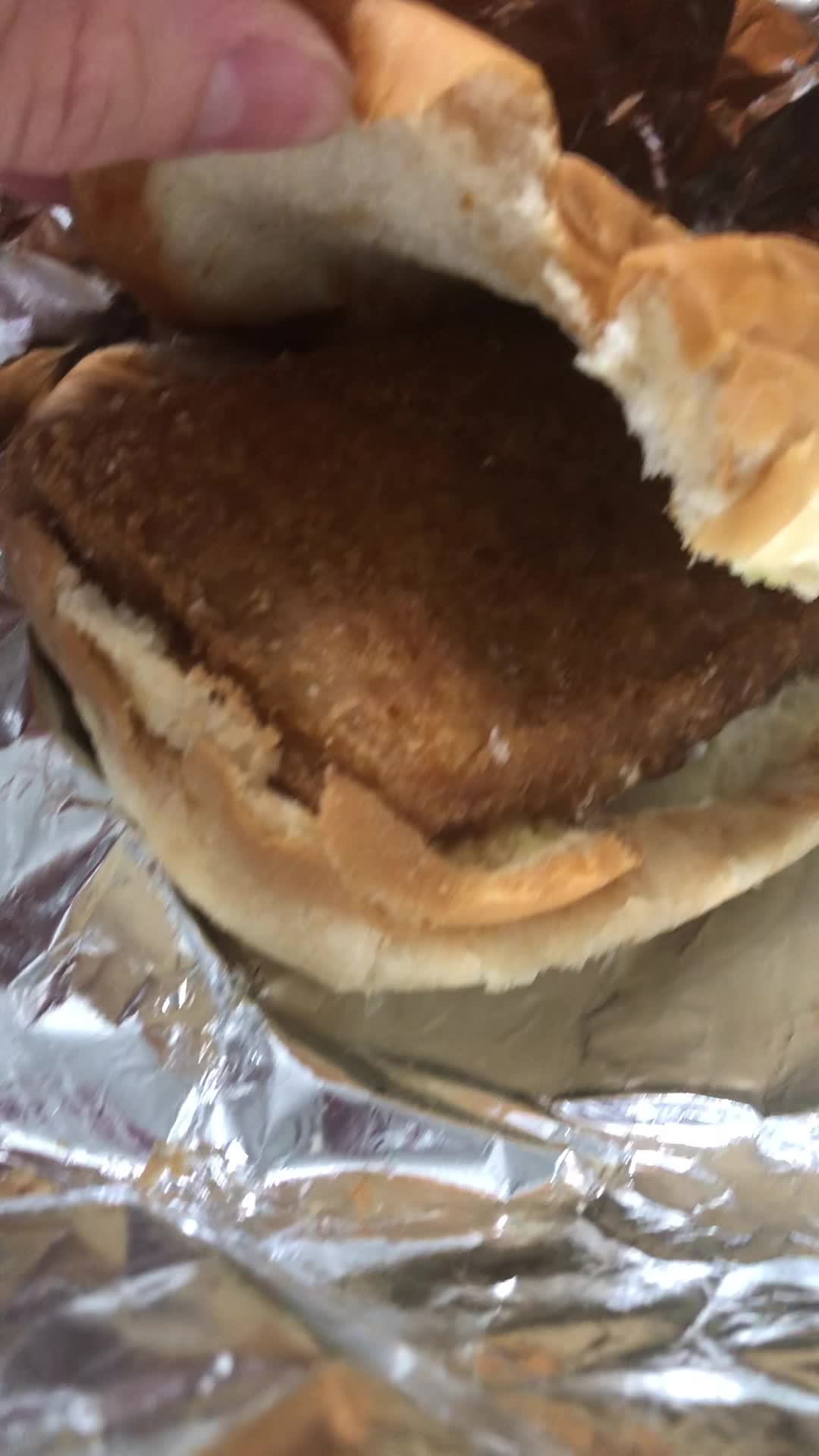 Video review of Johnny's Hamburgers