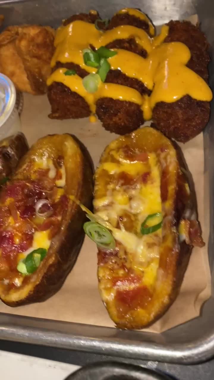 Brick House Bar & Grill