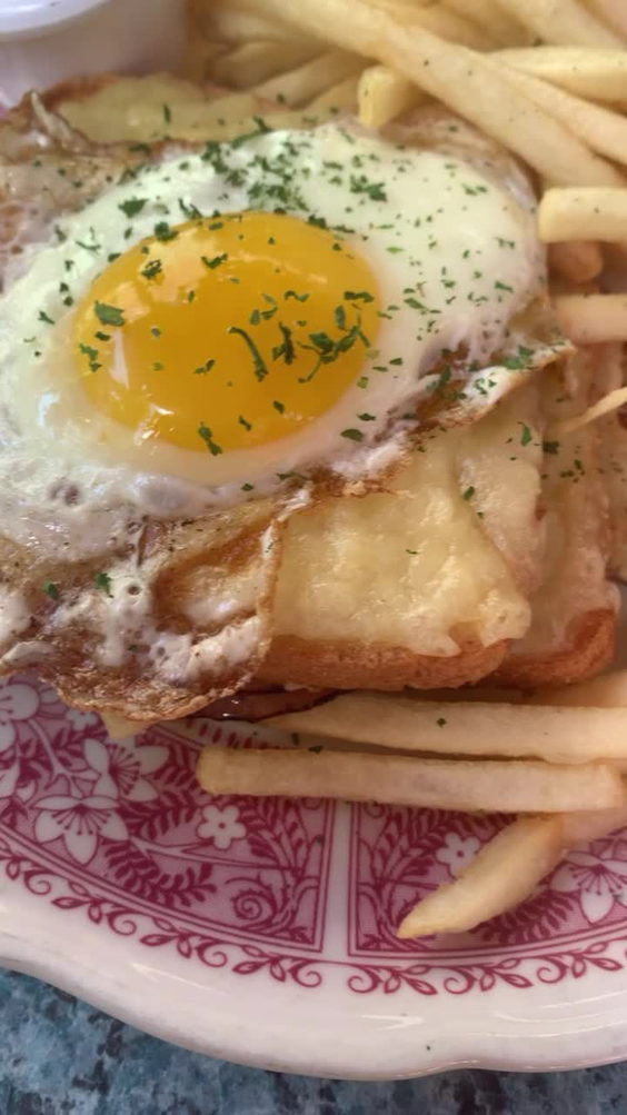 La Creperie