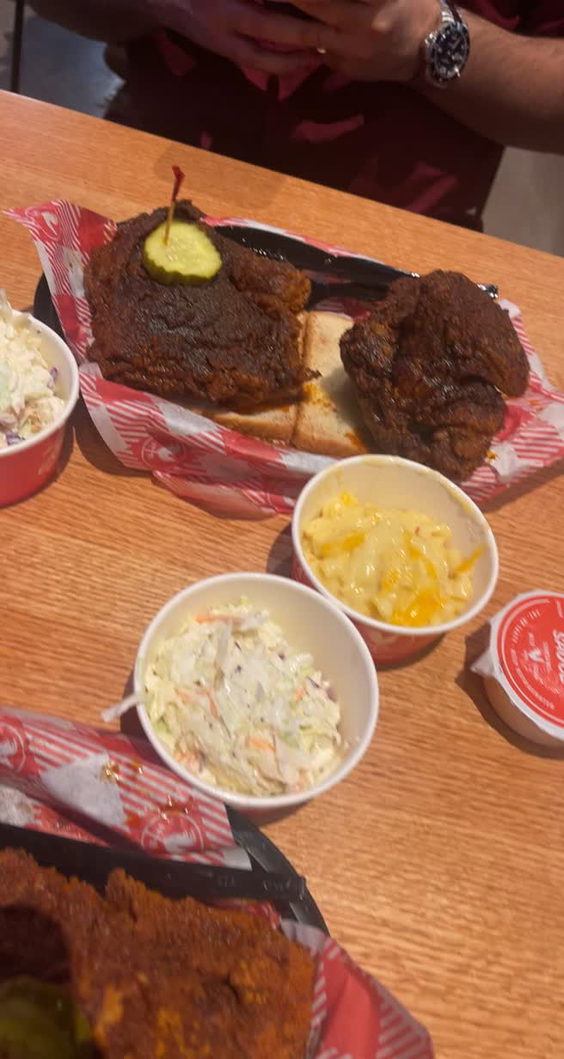 Hattie B's Hot Chicken - Dallas - Deep Ellum
