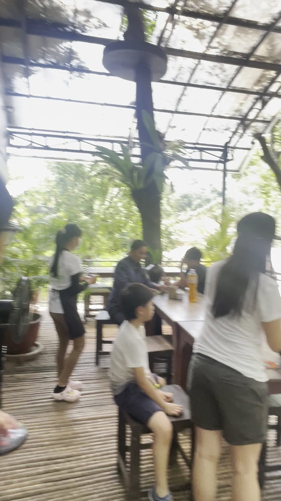 ភូមិនំបញ្ចុក